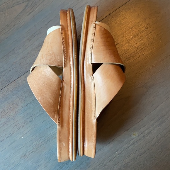 Alberto Fermani brown leather slip on sandals 38 - Picture 4 of 8